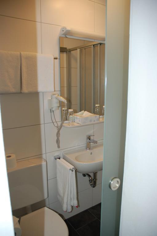 Hotel Kurfuerst Garni Germersheim Szoba fotó