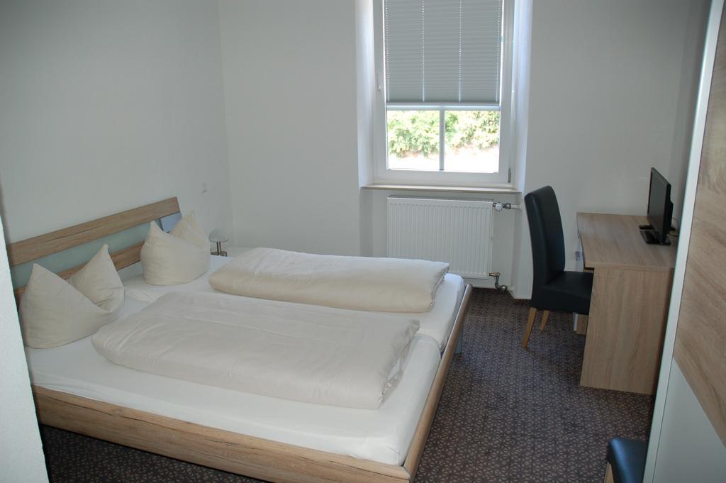 Hotel Kurfuerst Garni Germersheim Szoba fotó
