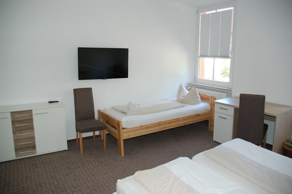 Hotel Kurfuerst Garni Germersheim Szoba fotó