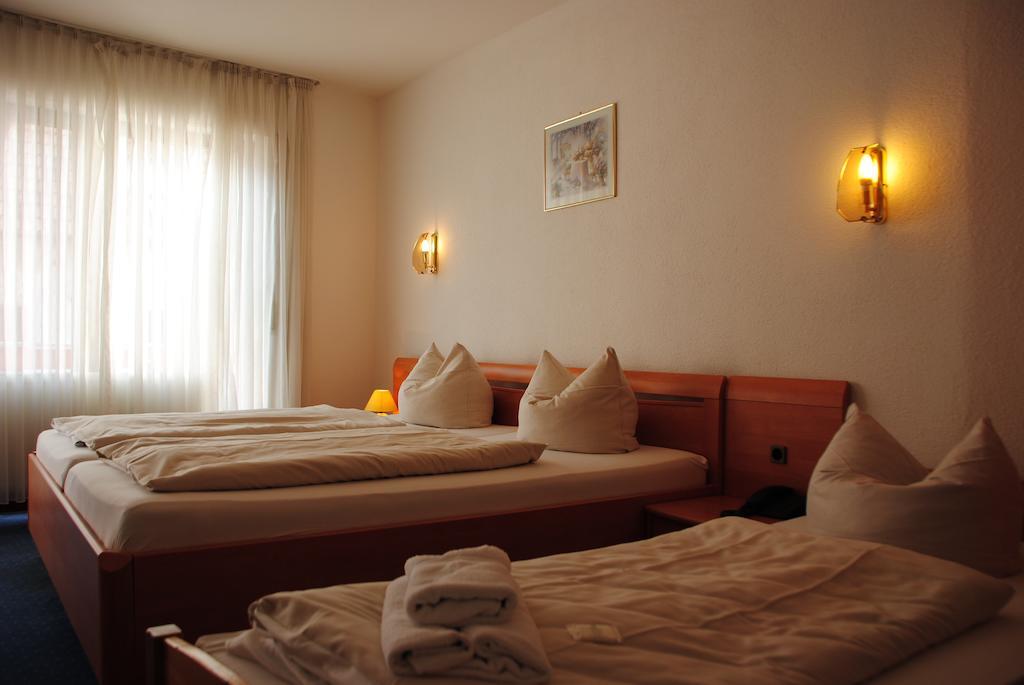 Hotel Kurfuerst Garni Germersheim Szoba fotó
